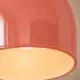 Sfora pembe sarkıt avizenin aşağı yönlü ışık veren metal gölgelik detayı