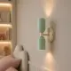 5lamp Capsule Yeşil Krem aplik, çocuk odasında yukarı ve aşağı yönlü yumuşak ışık etkisiyle