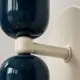 5lamp Capsule Mavi Krem aplikte mavi metal gövde, krem bağlantı ve rozet detayı