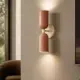 5lamp Capsule Somon Krem aplik, modern yaşam alanında yukarı ve aşağı yönlü sıcak ışık etkisiyle