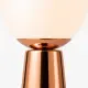 5lamp Lumia Bakır masa lambasında opal cam küre ile parlak metal gövde bağlantı detayı
