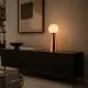 5lamp Lumia Bakır metal ve opal cam masa lambası, modern yaşam alanında konsol üzerinde kullanılıyor