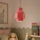 Pembe Duo Beam sarkıt aydınlatmanın çocuk odasında yatak yanında dekoratif kullanımı